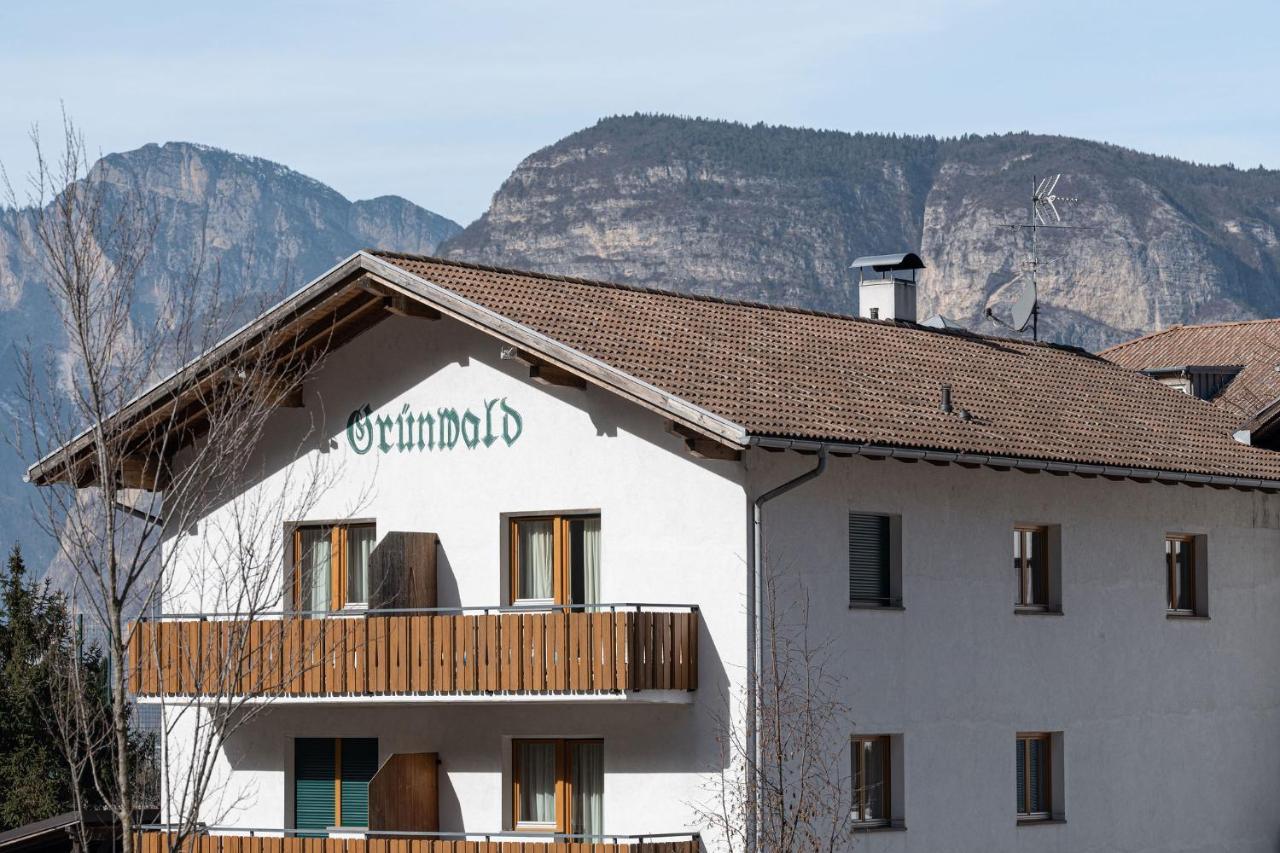 Hotel Gruenwald Salorno Exterior foto
