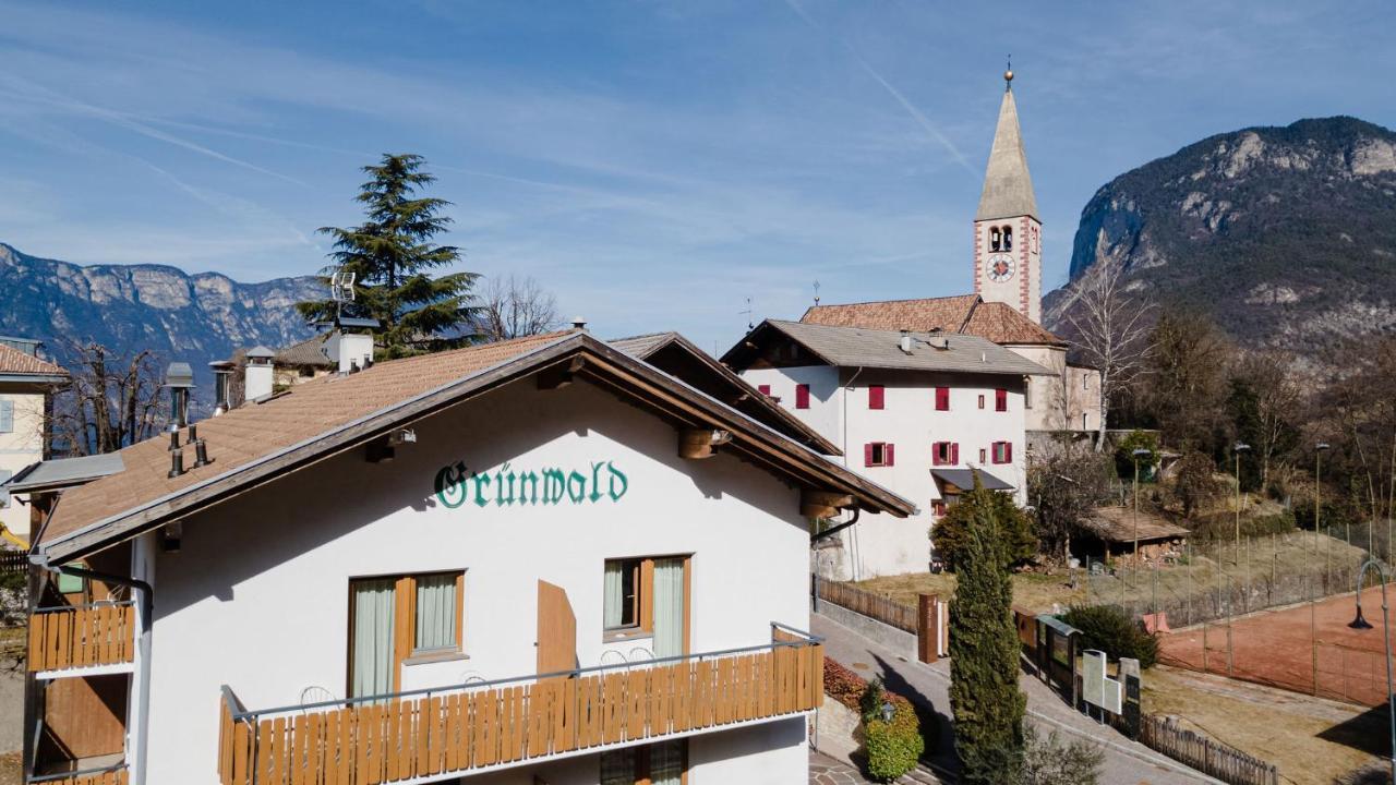Hotel Gruenwald Salorno Exterior foto